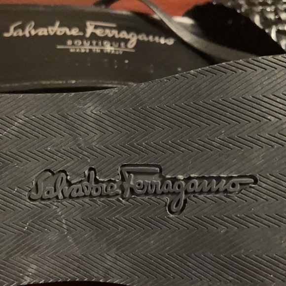 Salvatore Ferragamo sandal size 8 - Picture 4 of 4
